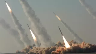 إيران تشن هجوما ضد قاعدة العديد الأمريكية بقطر
