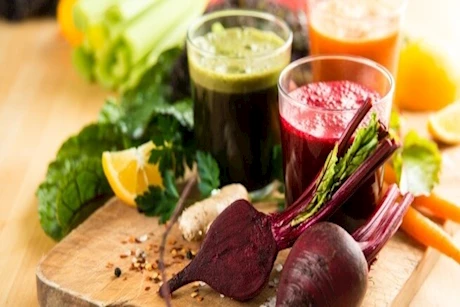 5 مشروبات تعزز نضارة البشرة.. احرص على تناولها