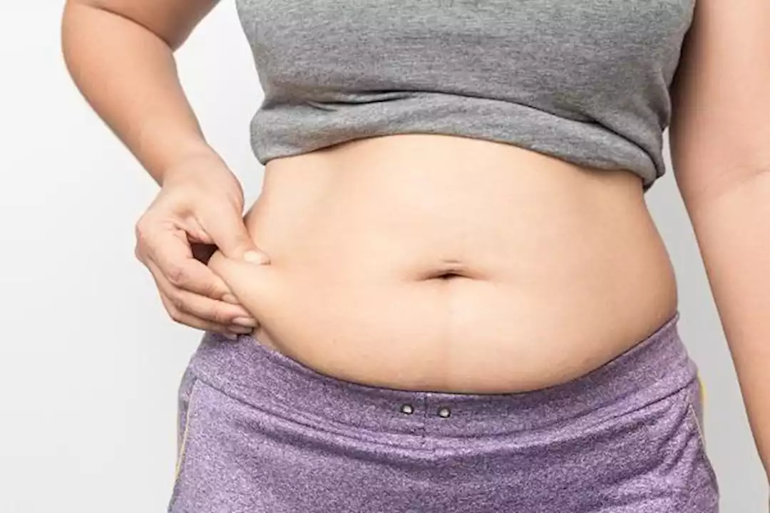 5 وصفات سحرية للقضاء على دهون البطن